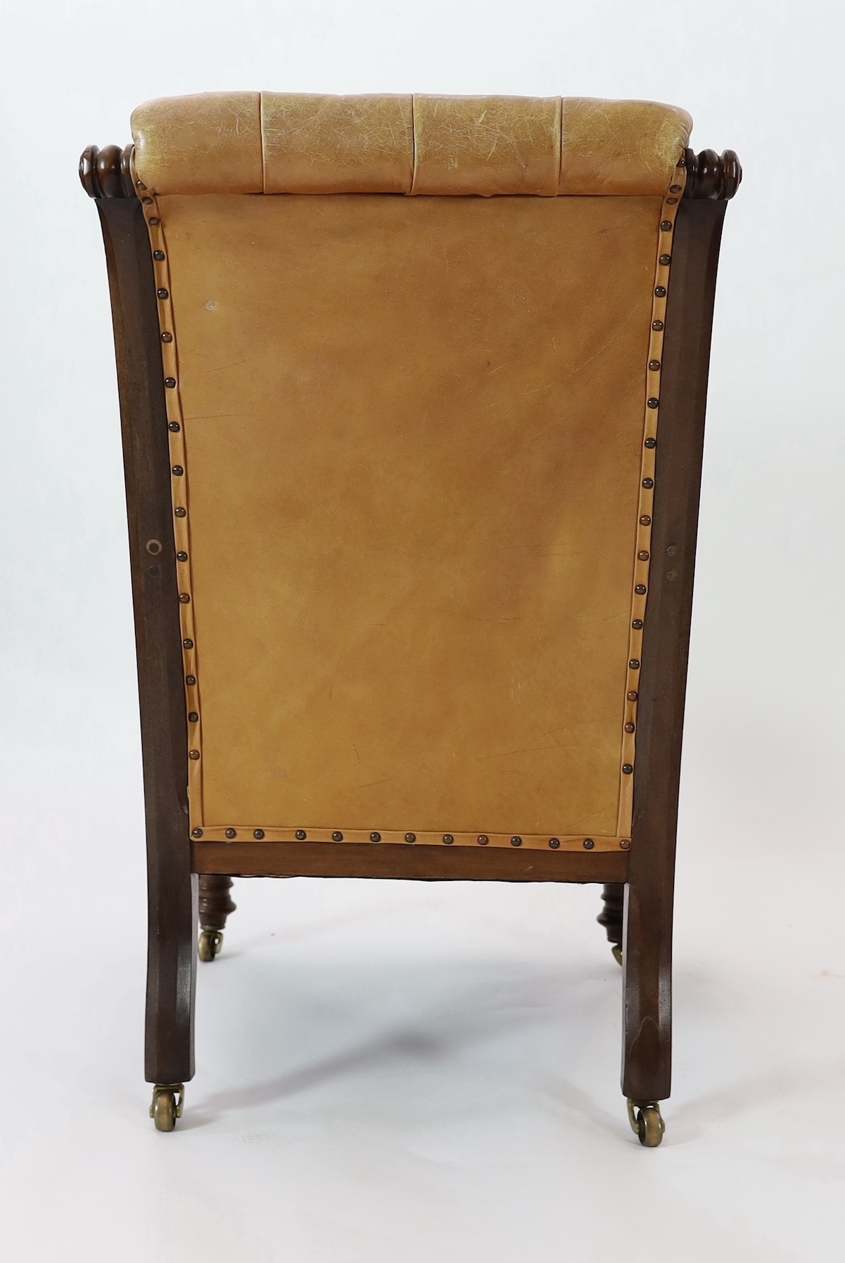 A pair of early Victorian mahogany open armchairs, W.65cm D.87cm H.100cm